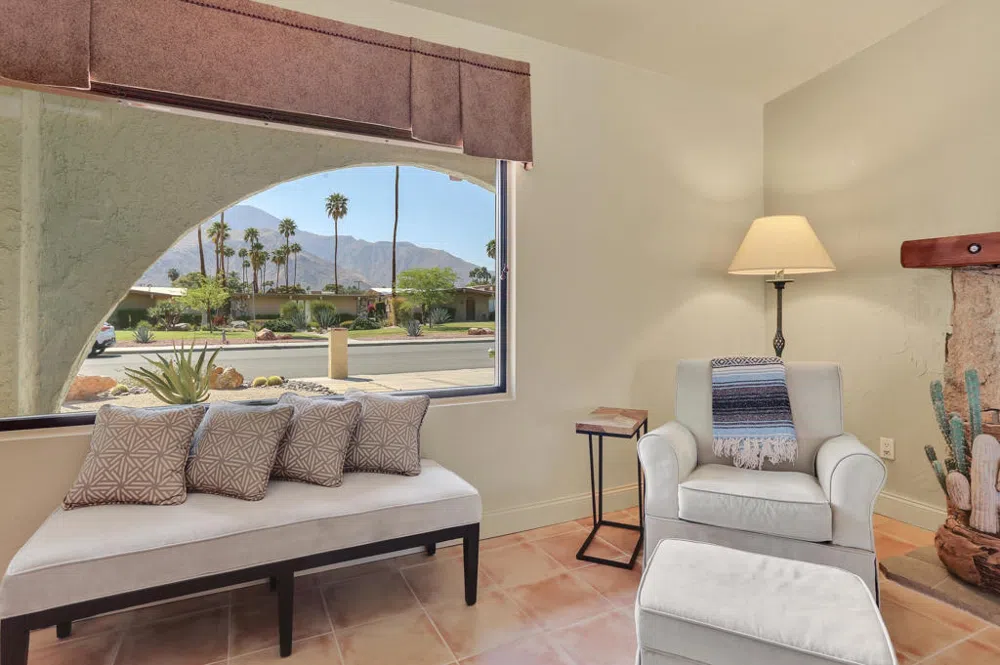 1020 Cerritos Drive Palm Springs, CA 92262