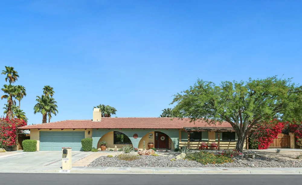 1020 Cerritos Drive Palm Springs, CA 92262