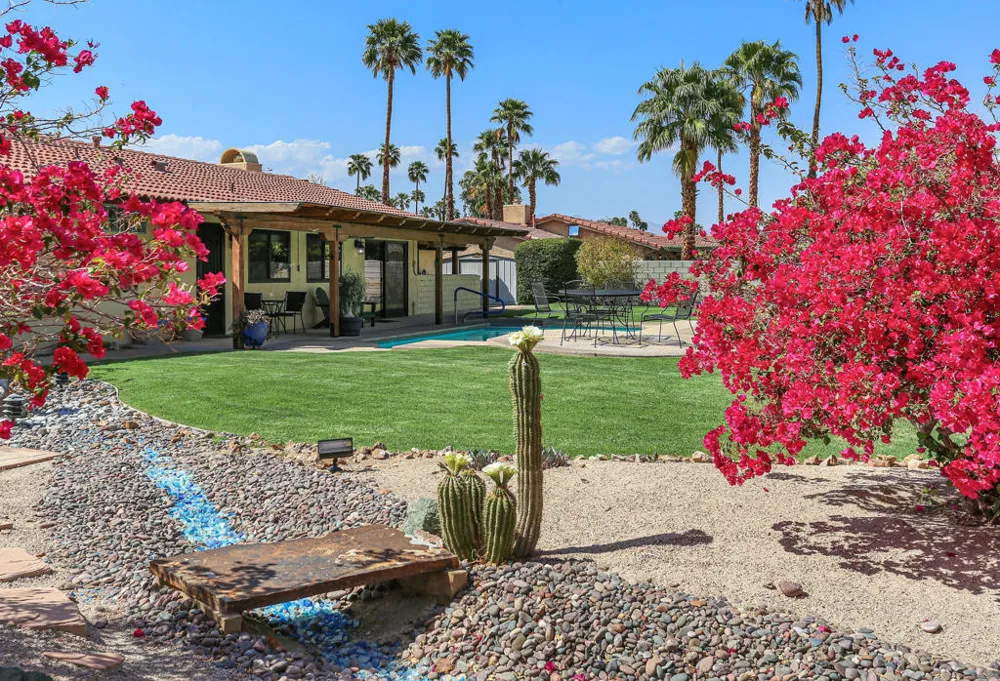 1020 Cerritos Drive Palm Springs, CA 92262