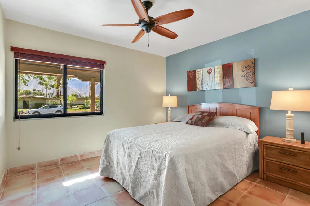 1020 Cerritos Drive Palm Springs, CA 92262