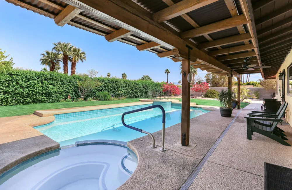 1020 Cerritos Drive Palm Springs, CA 92262