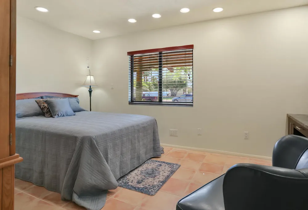 1020 Cerritos Drive Palm Springs, CA 92262