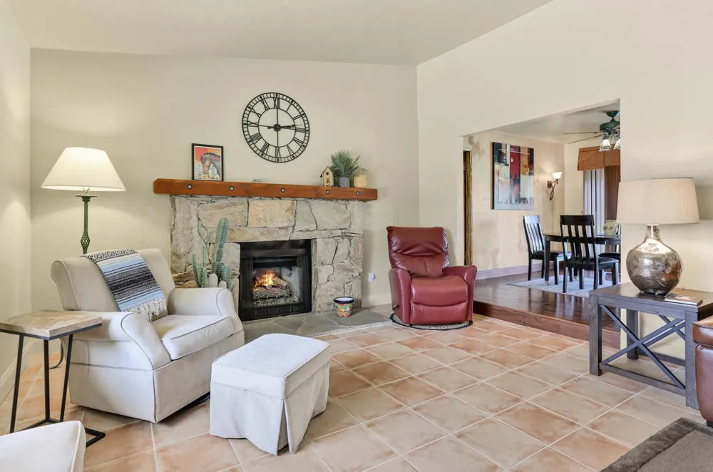 1020 Cerritos Drive Palm Springs, CA 92262