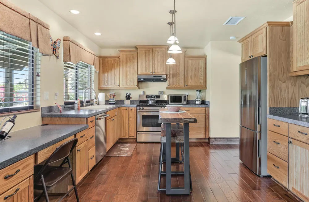 1020 Cerritos Drive Palm Springs, CA 92262