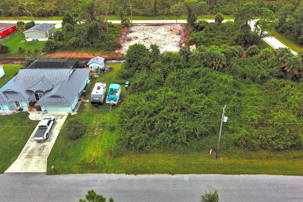 4137 Chippewa St Port Charlotte, FL 33981