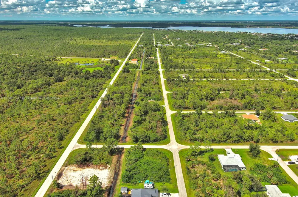 4137 Chippewa St Port Charlotte, FL 33981