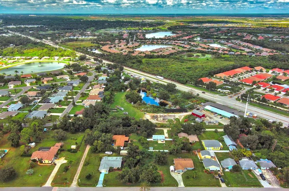 1 Gillespie St Englewood, FL 34223