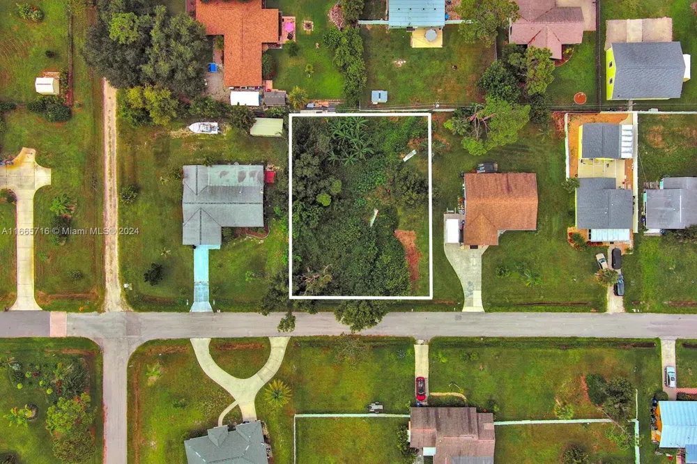 1 Gillespie St Englewood, FL 34223