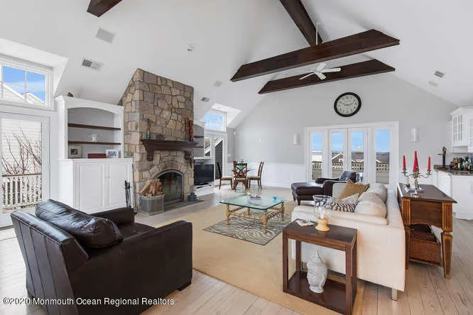 1081 Barnegat Lane Mantoloking, NJ 08738