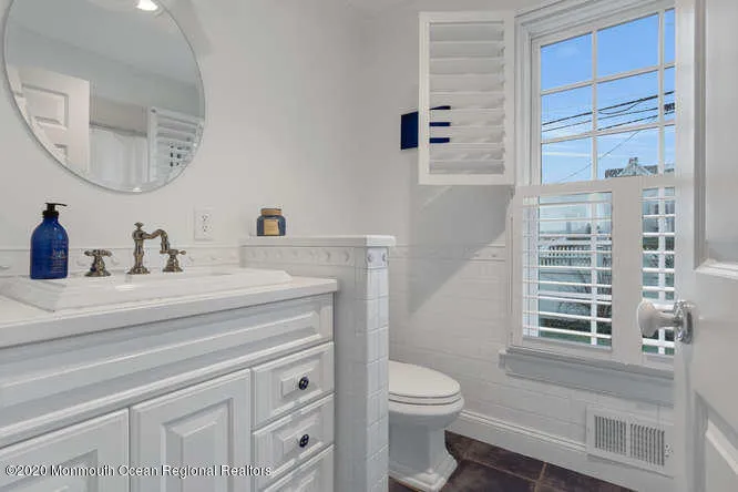 1081 Barnegat Lane Mantoloking, NJ 08738