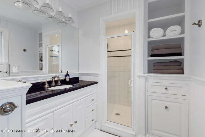 1081 Barnegat Lane Mantoloking, NJ 08738
