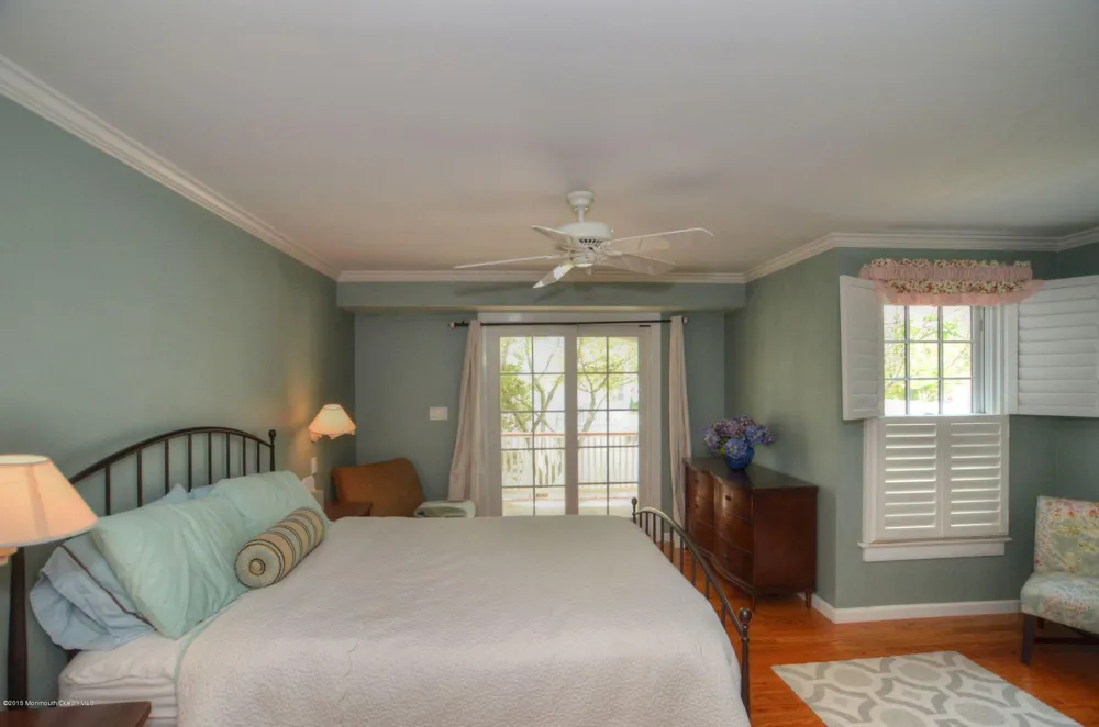1081 Barnegat Lane Mantoloking, NJ 08738