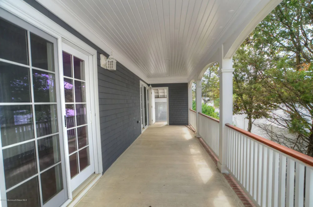 1081 Barnegat Lane Mantoloking, NJ 08738