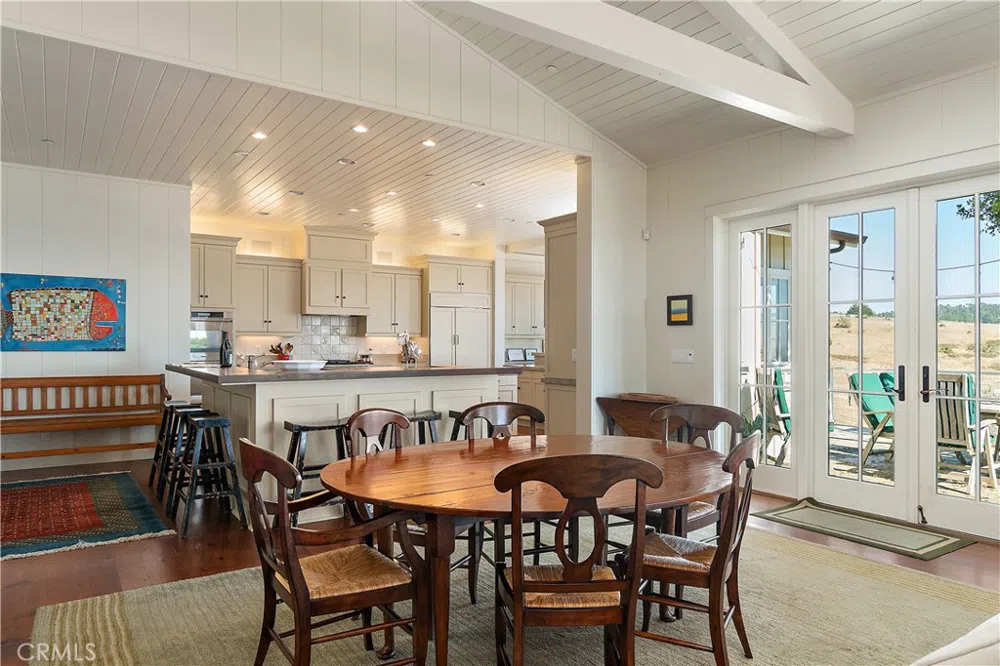 404 Huntington Road Cambria, CA 93428