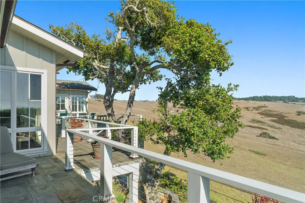404 Huntington Road Cambria, CA 93428