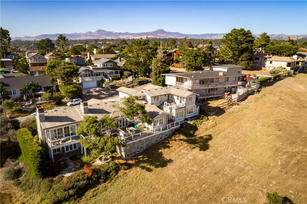 404 Huntington Road Cambria, CA 93428