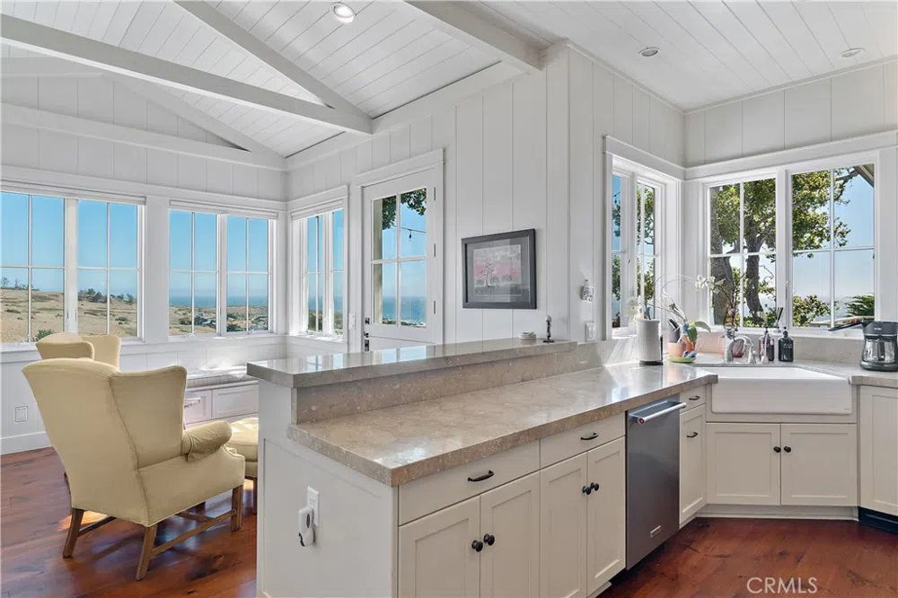 404 Huntington Road Cambria, CA 93428