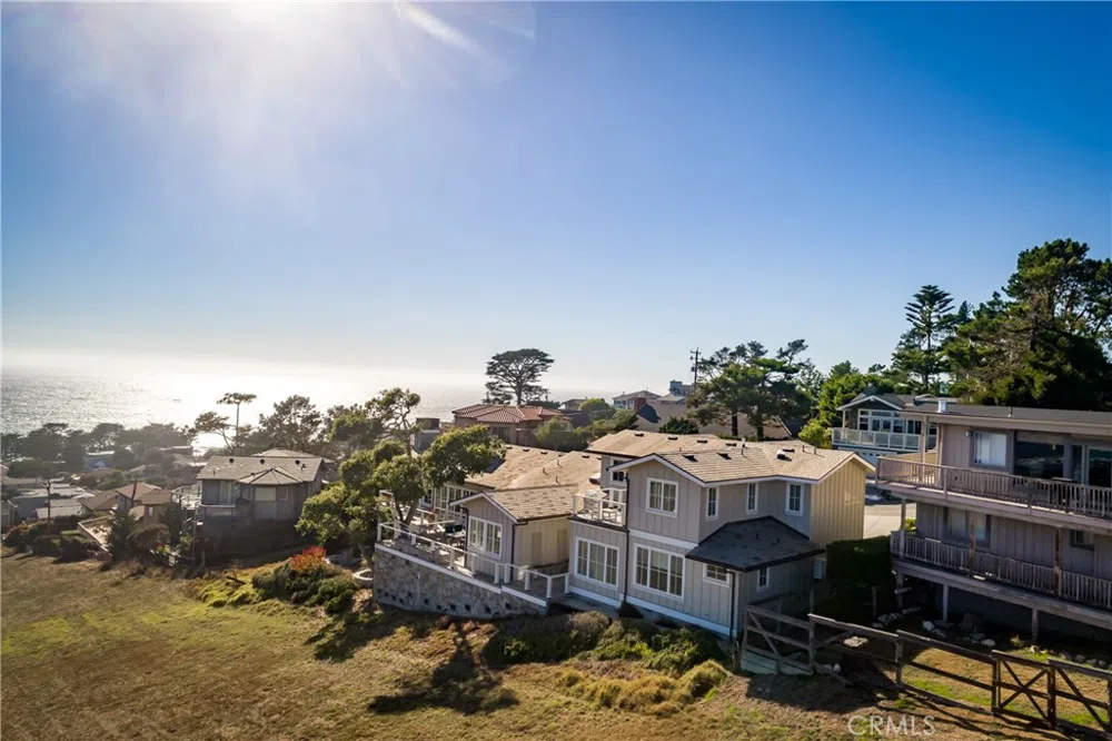 404 Huntington Road Cambria, CA 93428