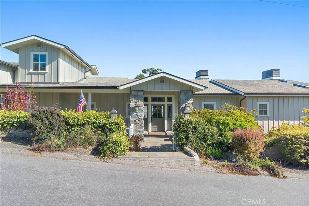 404 Huntington Road Cambria, CA 93428