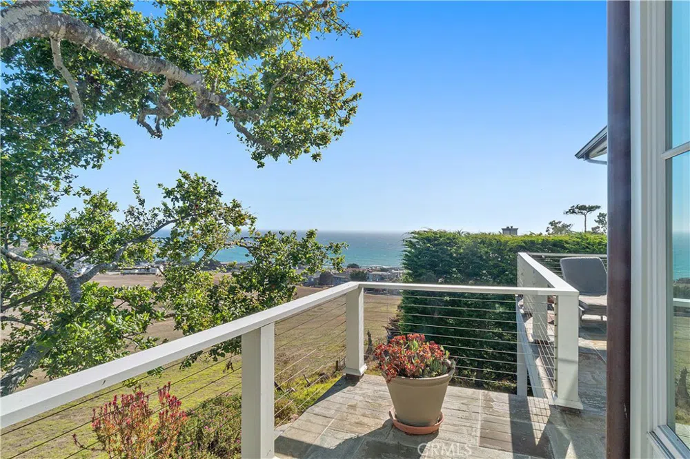 404 Huntington Road Cambria, CA 93428