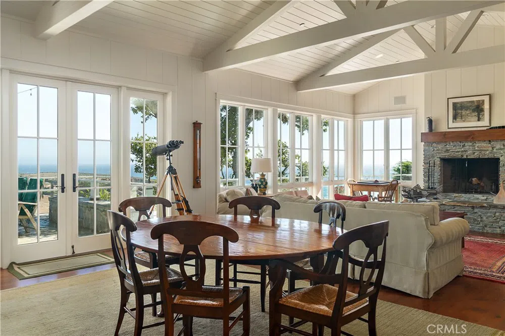 404 Huntington Road Cambria, CA 93428