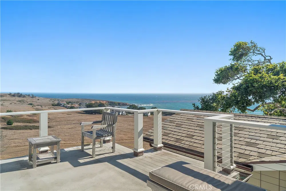 404 Huntington Road Cambria, CA 93428