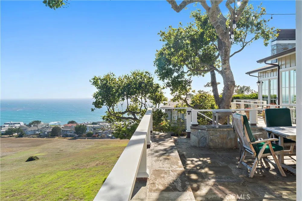 404 Huntington Road Cambria, CA 93428