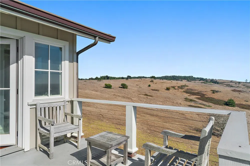 404 Huntington Road Cambria, CA 93428