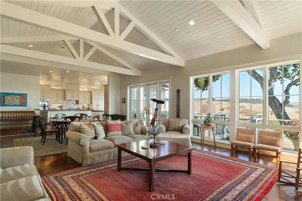 404 Huntington Road Cambria, CA 93428