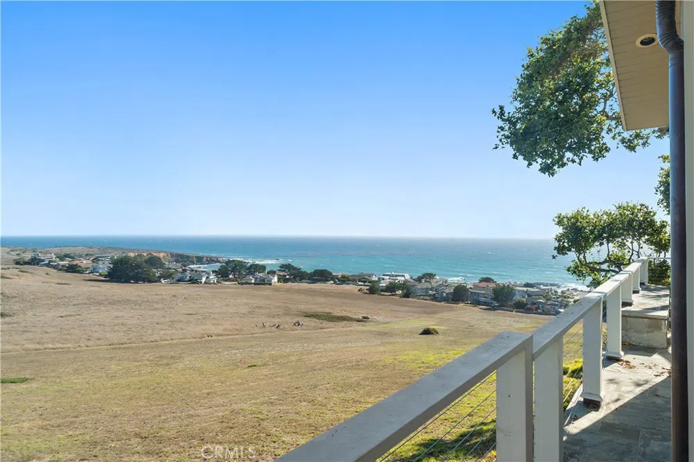 404 Huntington Road Cambria, CA 93428