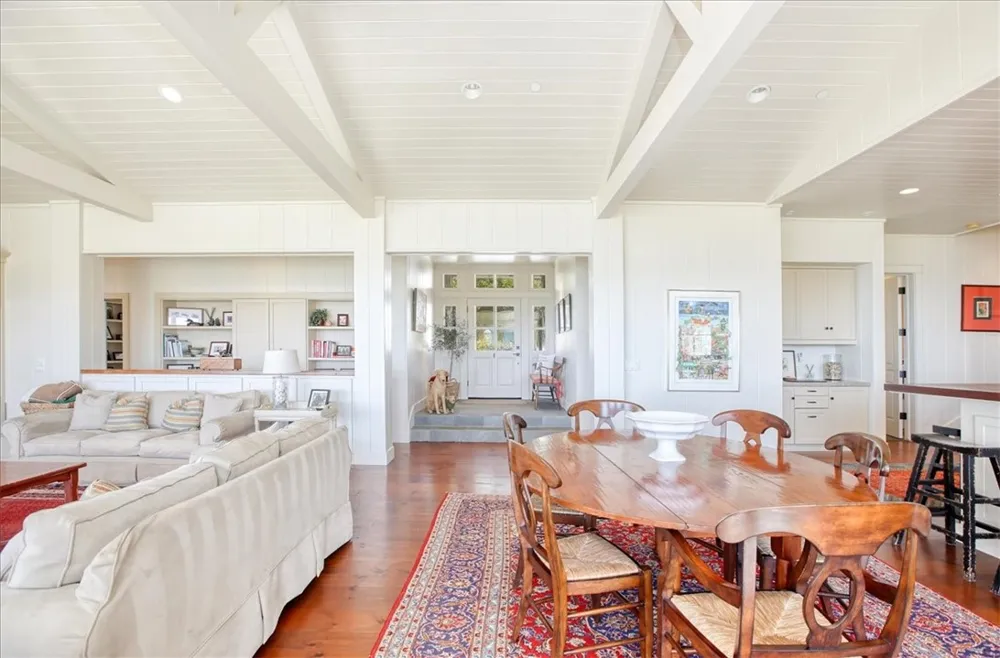 404 Huntington Road Cambria, CA 93428
