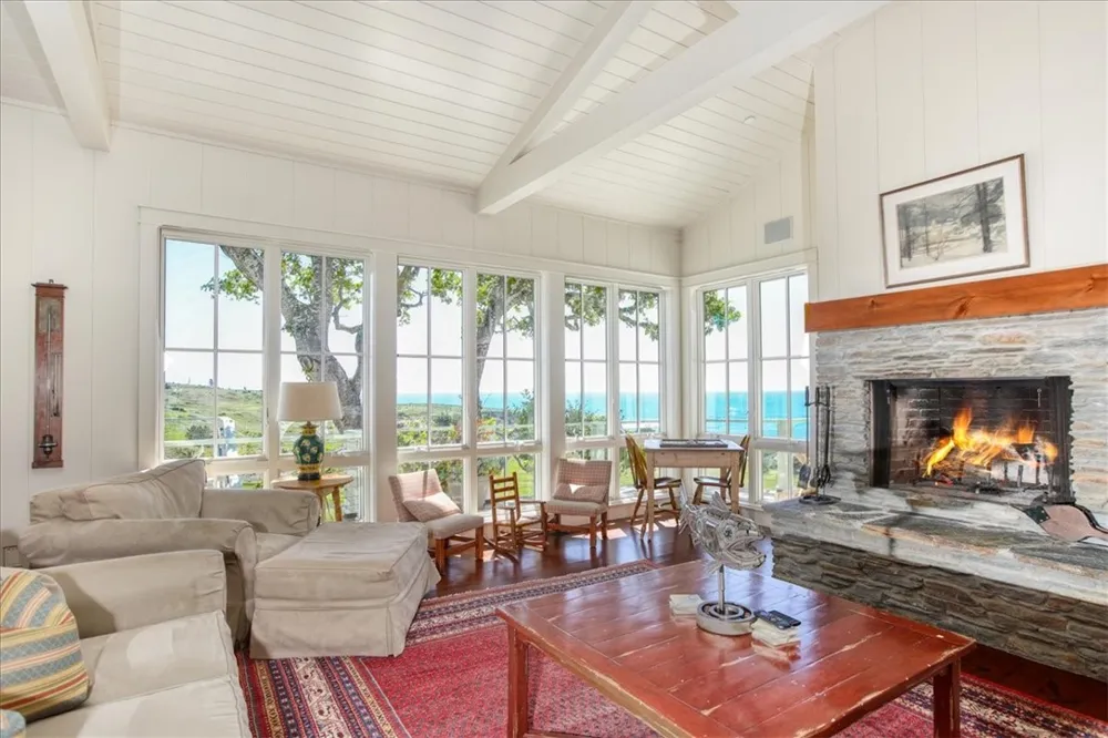 404 Huntington Road Cambria, CA 93428