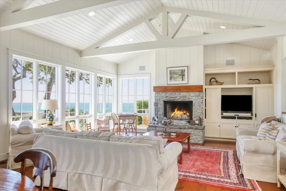 404 Huntington Road Cambria, CA 93428