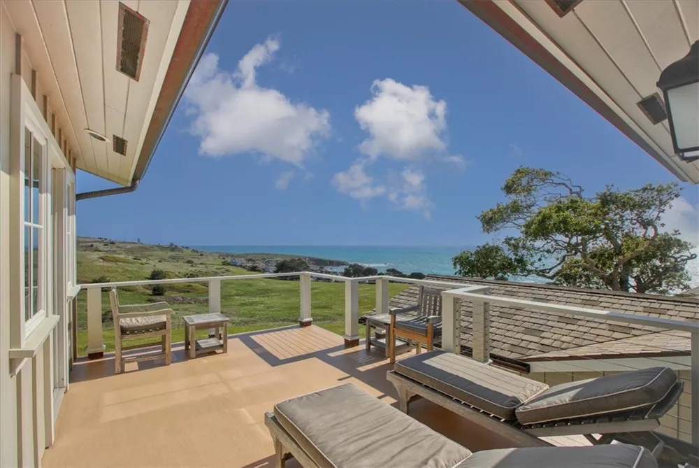 404 Huntington Road Cambria, CA 93428