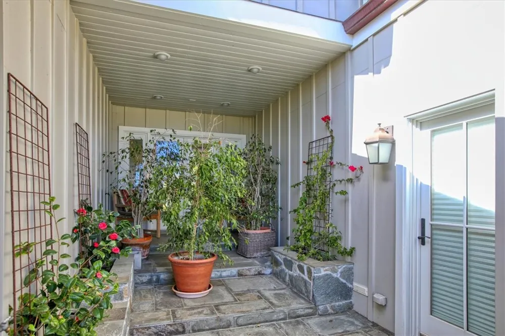 404 Huntington Road Cambria, CA 93428