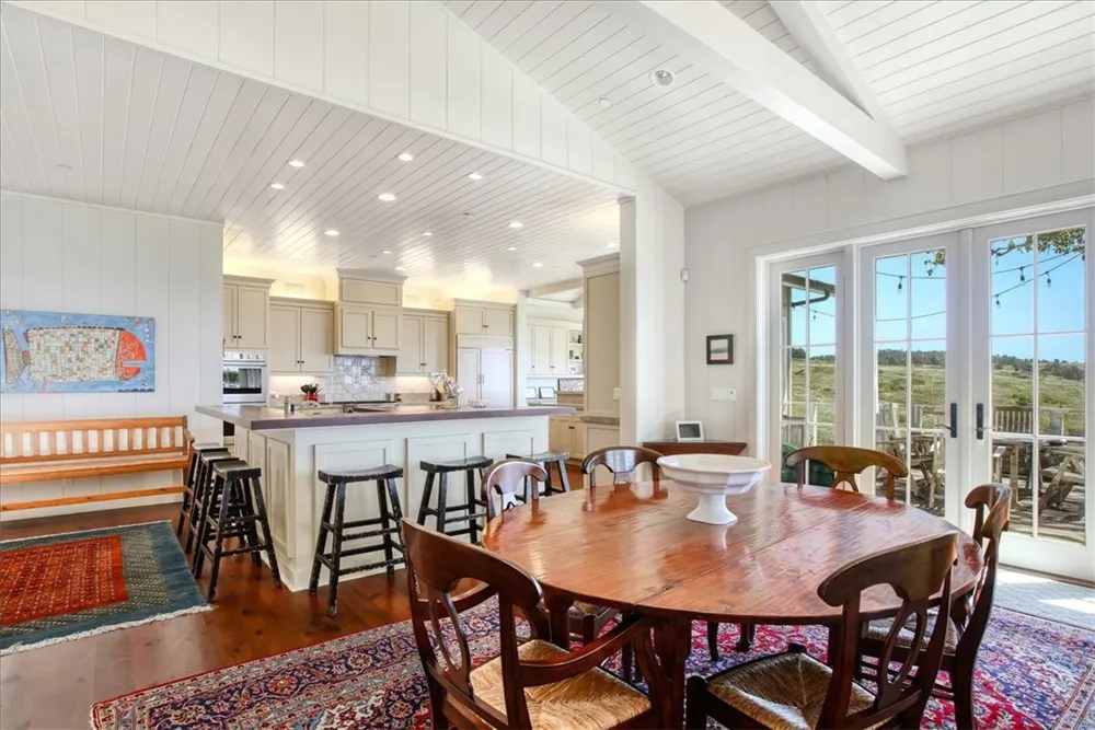 404 Huntington Road Cambria, CA 93428