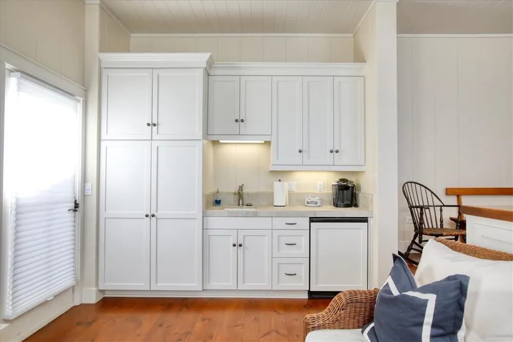 404 Huntington Road Cambria, CA 93428