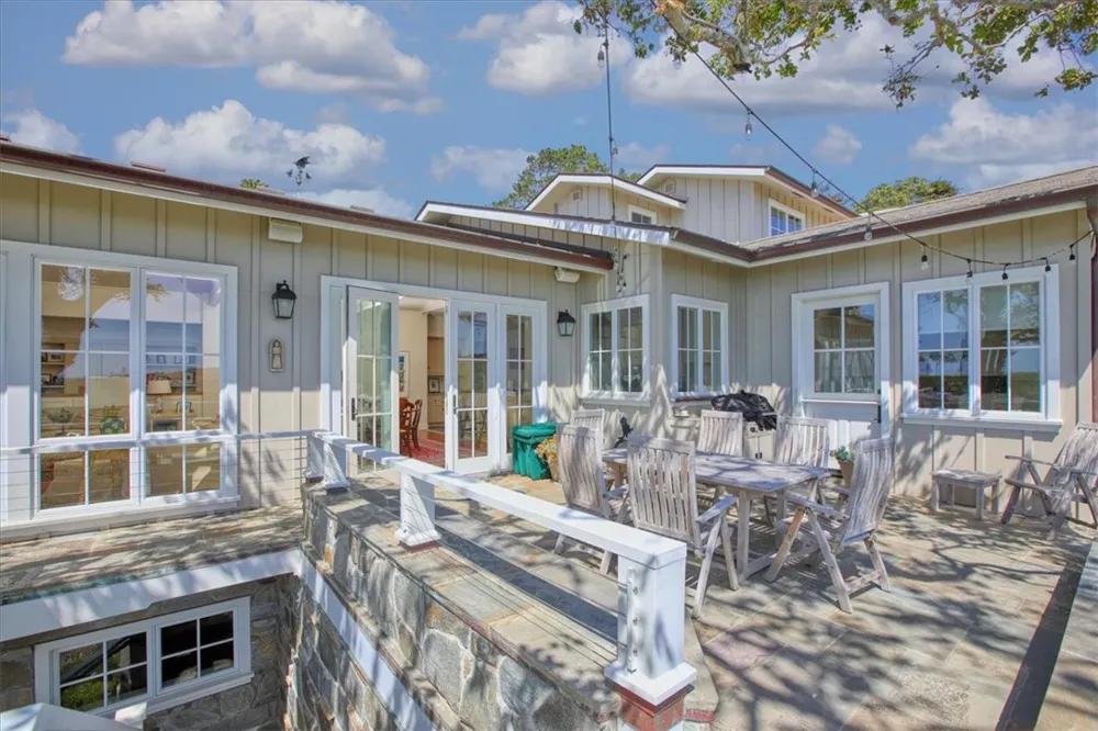 404 Huntington Road Cambria, CA 93428