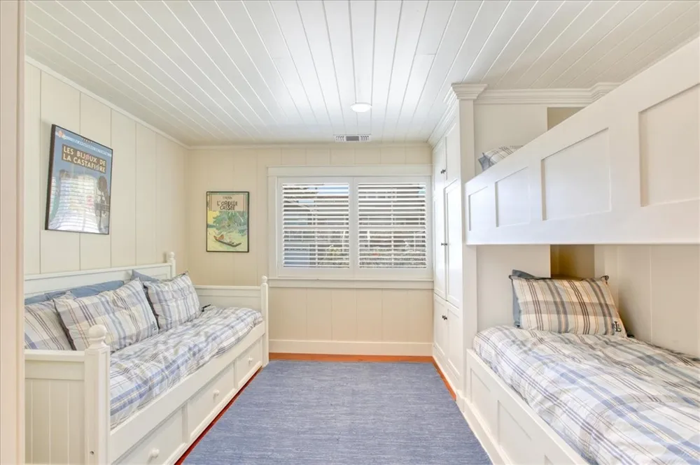 404 Huntington Road Cambria, CA 93428