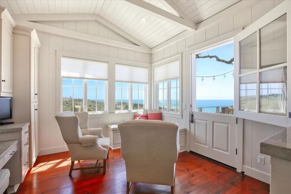 404 Huntington Road Cambria, CA 93428