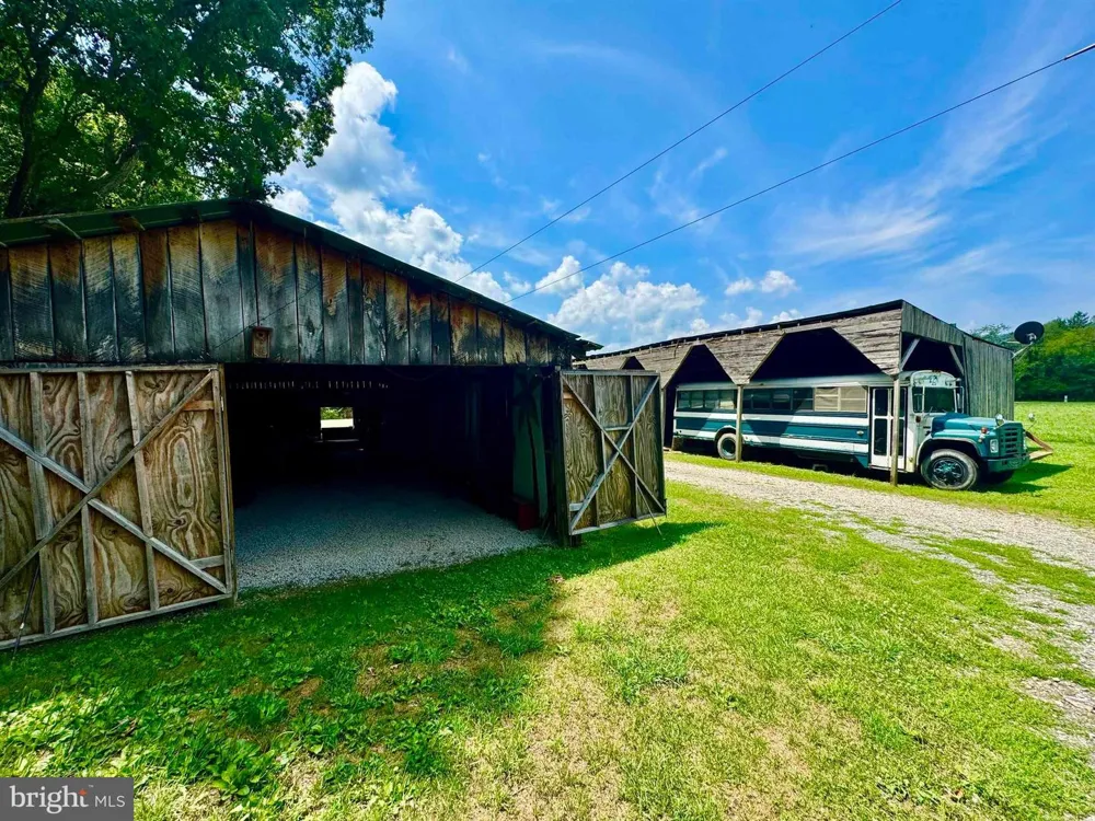 624 ARNOLD HILL ROAD Elkins, WV 26241