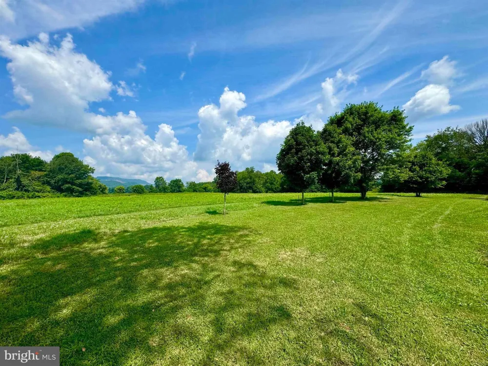 624 ARNOLD HILL ROAD Elkins, WV 26241
