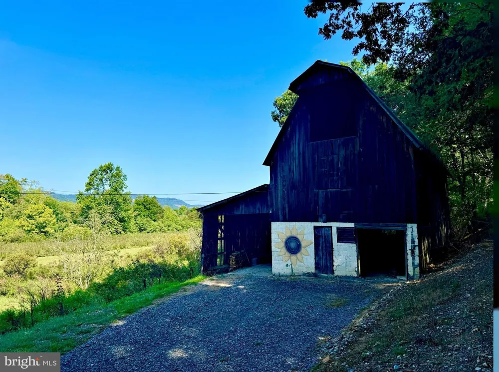 624 ARNOLD HILL ROAD Elkins, WV 26241