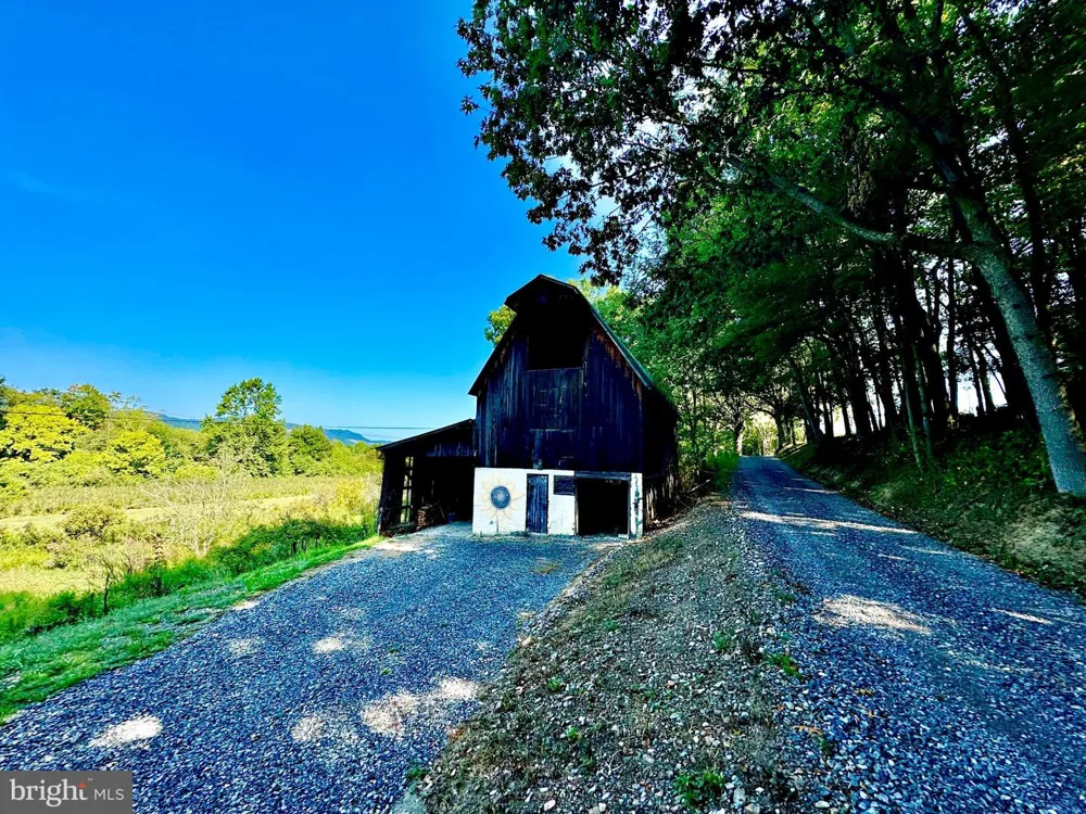 624 ARNOLD HILL ROAD Elkins, WV 26241