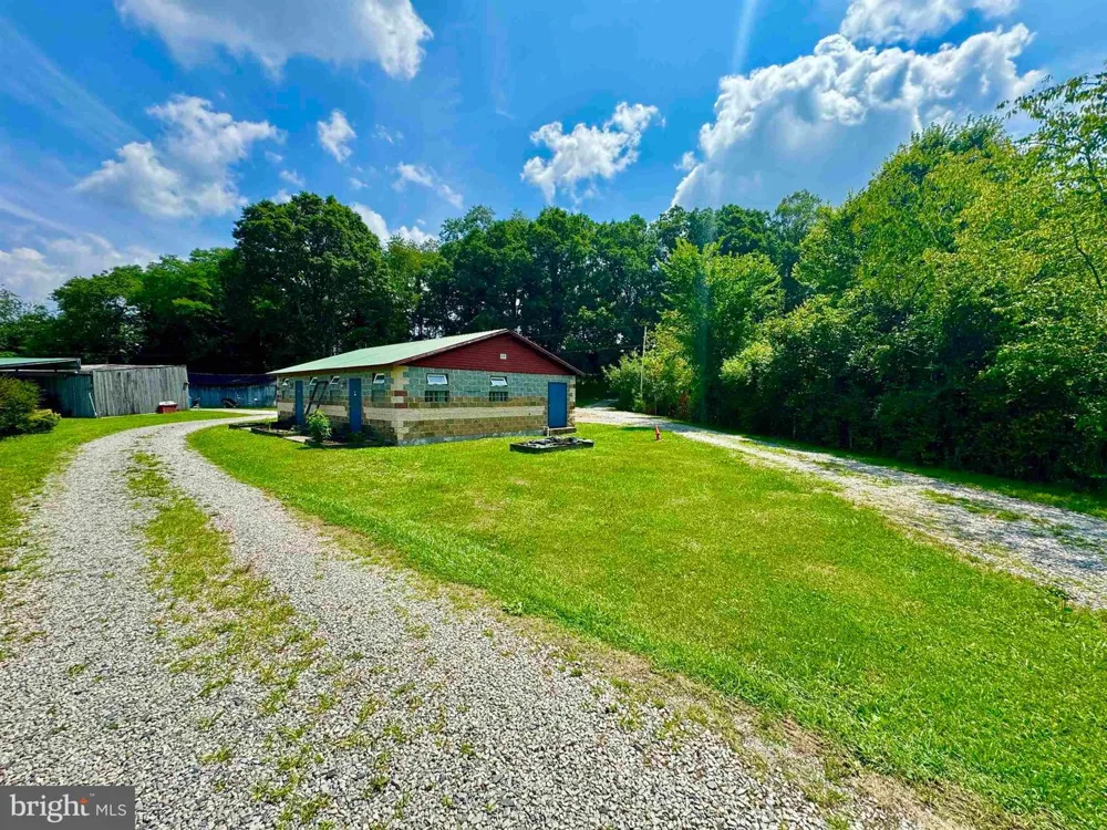 624 ARNOLD HILL ROAD Elkins, WV 26241