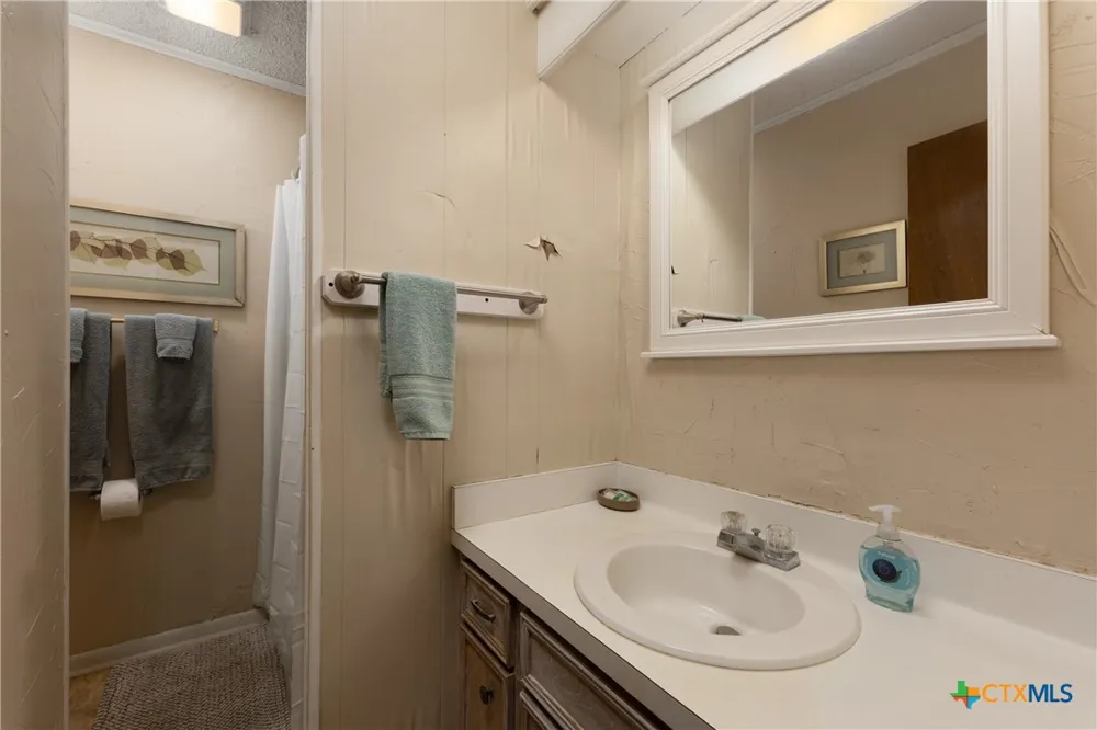 1213 Port South Drive Port Mansfield, TX 78598