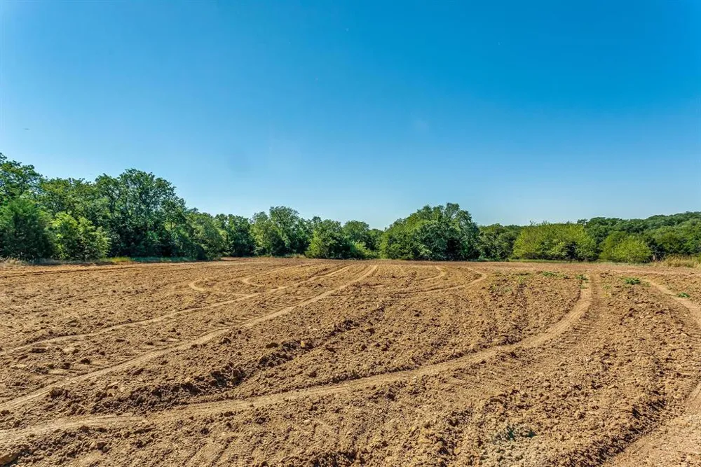 South Johnson Loop Bowie, TX 76230