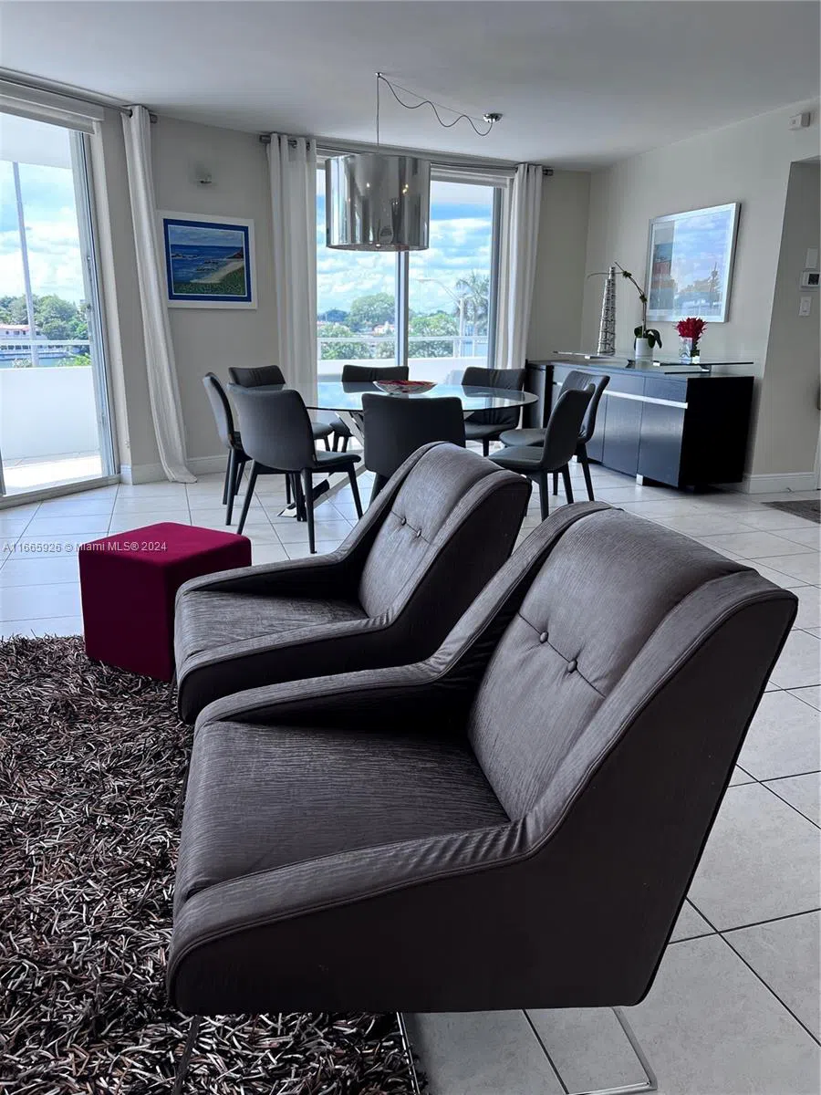 5161 Collins Ave #405 Miami Beach, FL 33140