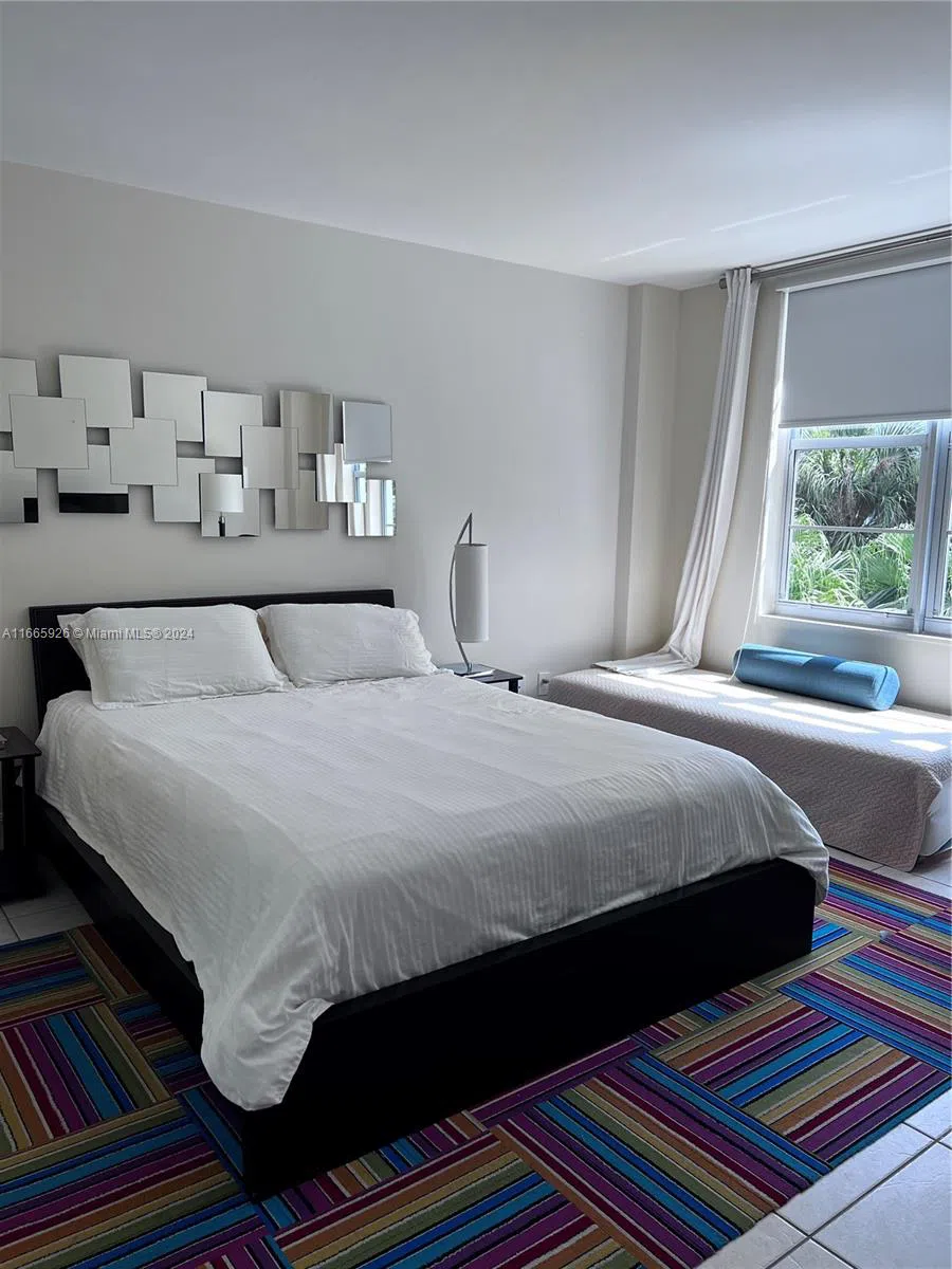 5161 Collins Ave #405 Miami Beach, FL 33140