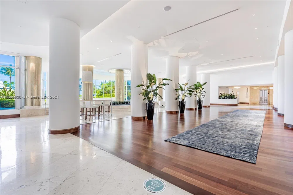 5161 Collins Ave #405 Miami Beach, FL 33140